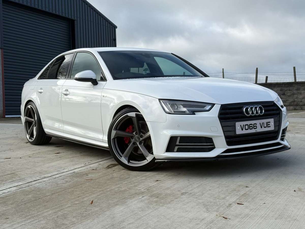 Check out this Audi A4 2016 Diesel Manual