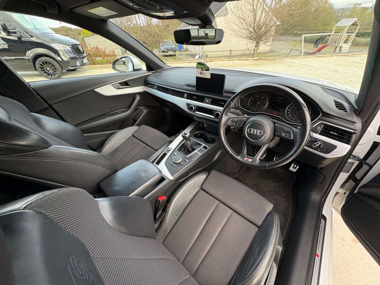 2016 AUDI A4 2016 AUDI A4