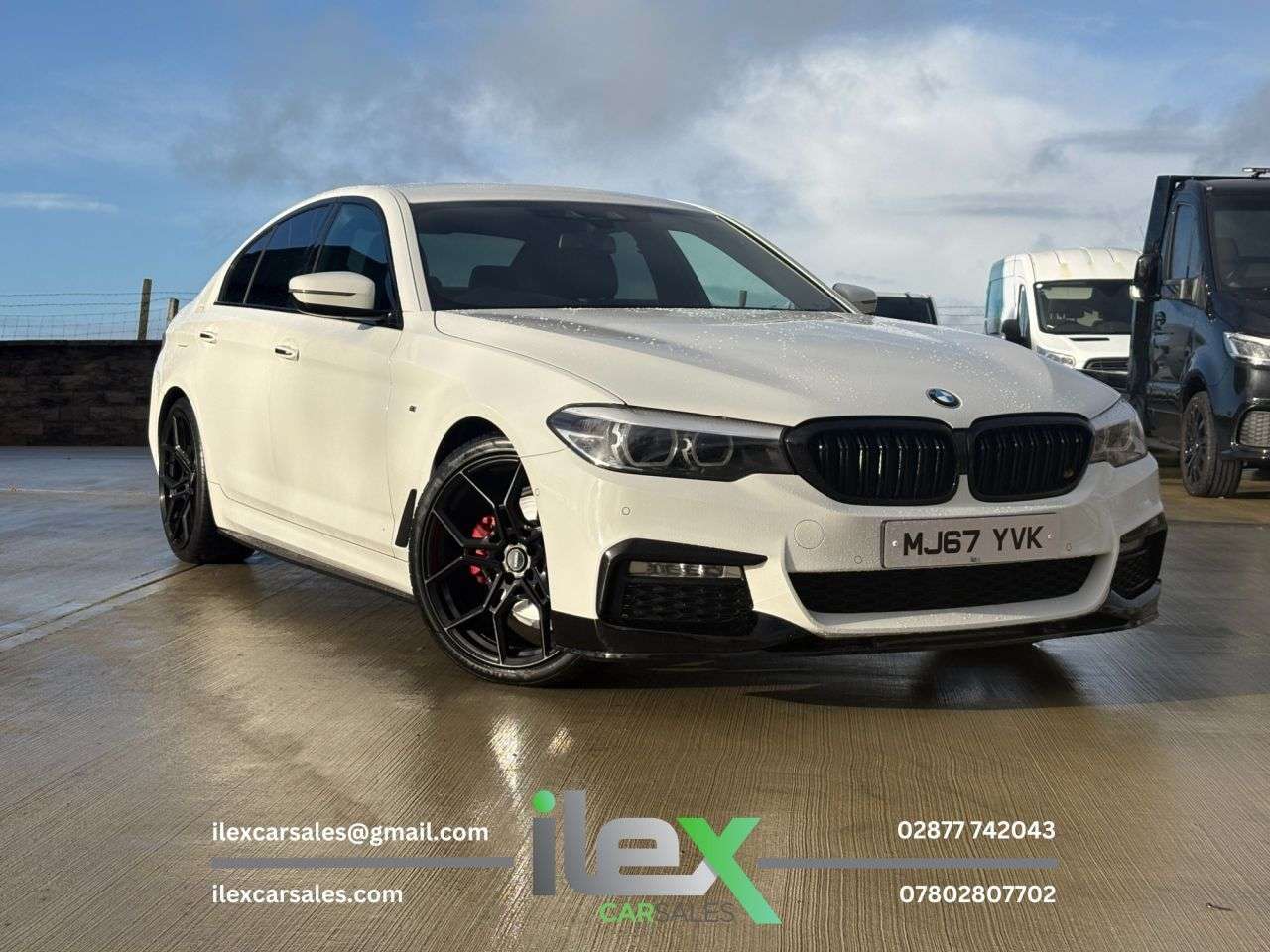 A 2017 BMW 5 SERIES 2.0 520d M Sport Saloon 4dr Diesel Auto Euro 6 (s/s) (190 ps) Tech Pack | 7 A 2017 BMW 5 SERIES 2.0 520d M Sport Saloon 4dr Diesel Auto Euro 6 (s/s) (190 ps) Tech Pack | 7