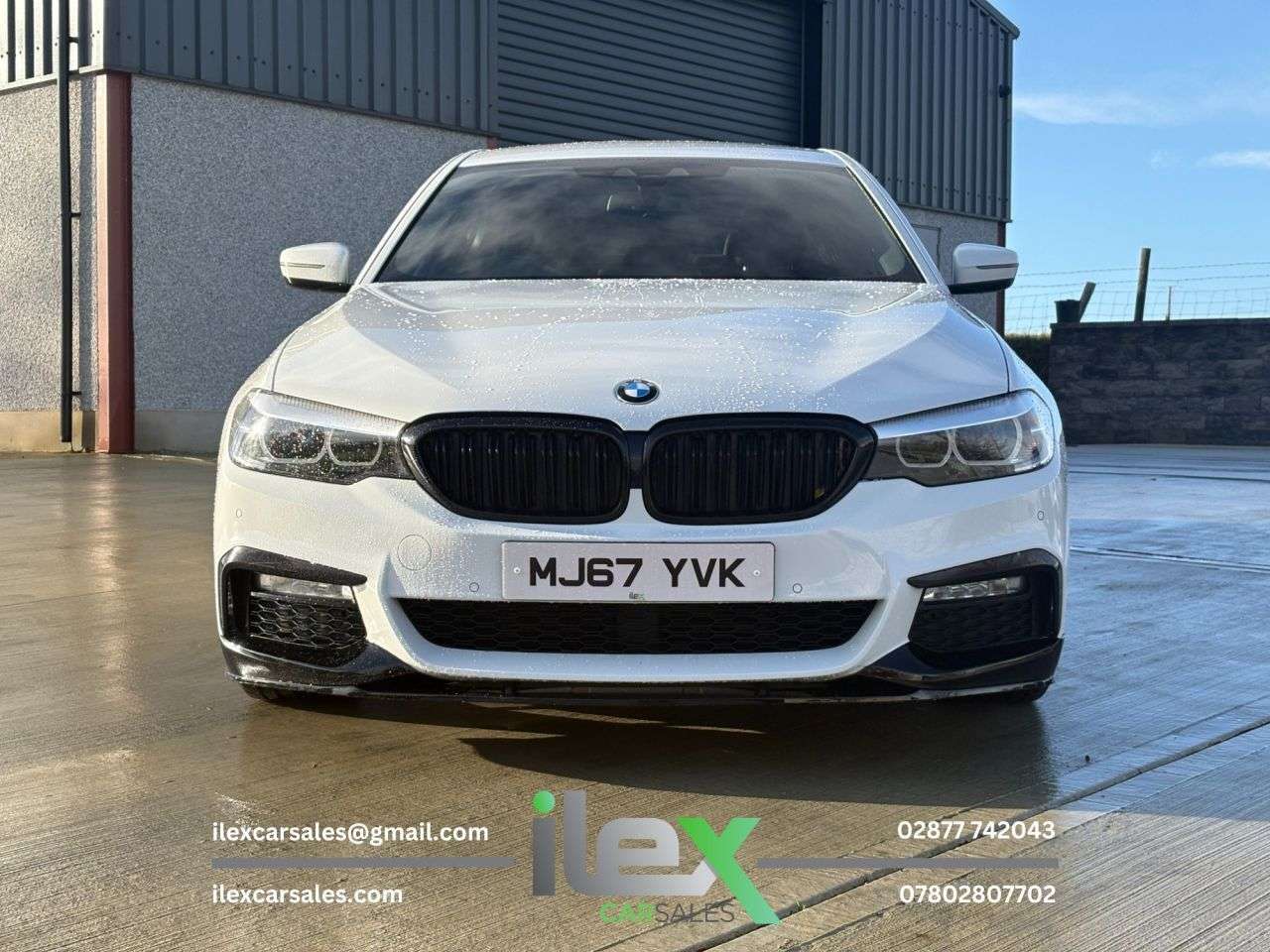 A 2017 BMW 5 SERIES 2.0 520d M Sport Saloon 4dr Diesel Auto Euro 6 (s/s) (190 ps) Tech Pack | 7 A 2017 BMW 5 SERIES 2.0 520d M Sport Saloon 4dr Diesel Auto Euro 6 (s/s) (190 ps) Tech Pack | 7