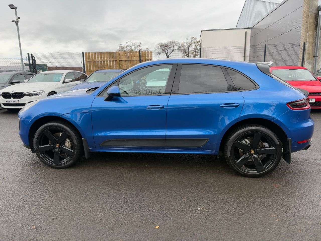 2017 PORSCHE MACAN 2017 PORSCHE MACAN