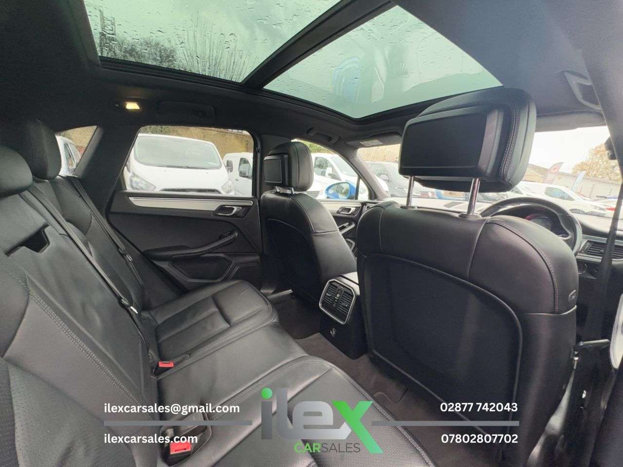 2017 PORSCHE MACAN 2017 PORSCHE MACAN