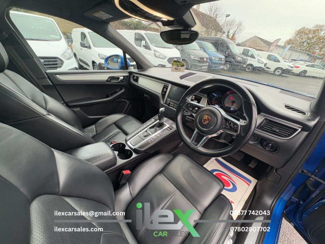 2017 PORSCHE MACAN 2017 PORSCHE MACAN