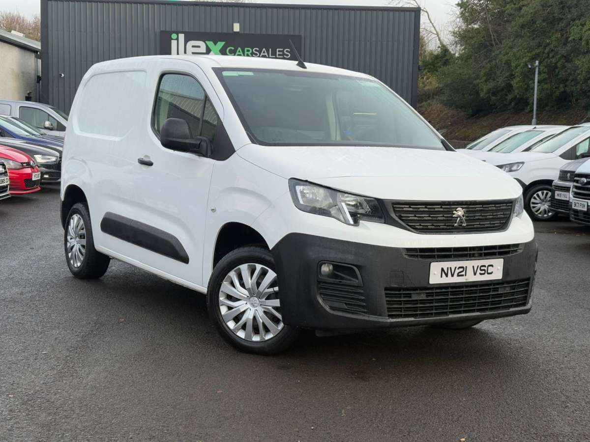 Check out this Peugeot Partner 2021 Diesel Manual