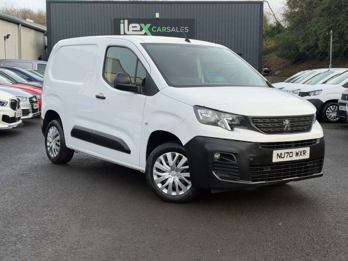 Check out this Peugeot Partner 2020 Diesel Manual