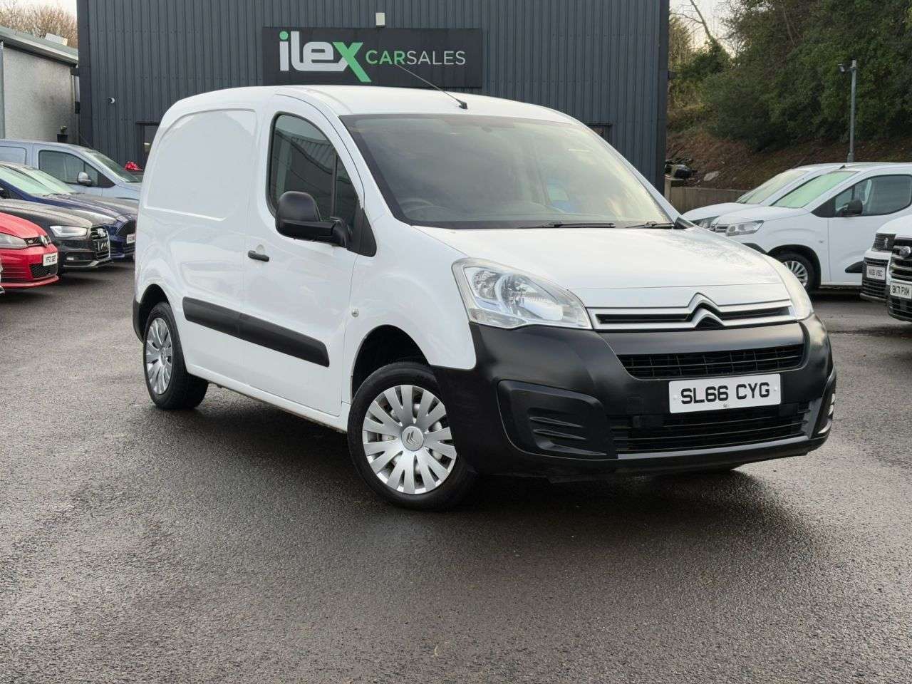 A 2016 CITROEN BERLINGO 1.6 BlueHDi 625 LX Panel Van 5dr Diesel Manual L1 (112 g/km, 75 bhp) Clean A 2016 CITROEN BERLINGO 1.6 BlueHDi 625 LX Panel Van 5dr Diesel Manual L1 (112 g/km, 75 bhp) Clean