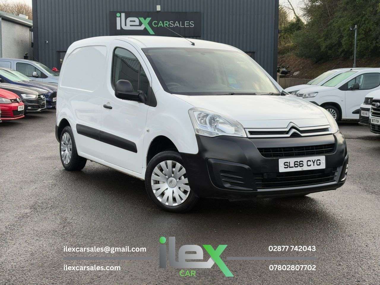 A 2016 CITROEN BERLINGO 1.6 BlueHDi 625 LX Panel Van 5dr Diesel Manual L1 (112 g/km, 75 bhp) Clean A 2016 CITROEN BERLINGO 1.6 BlueHDi 625 LX Panel Van 5dr Diesel Manual L1 (112 g/km, 75 bhp) Clean