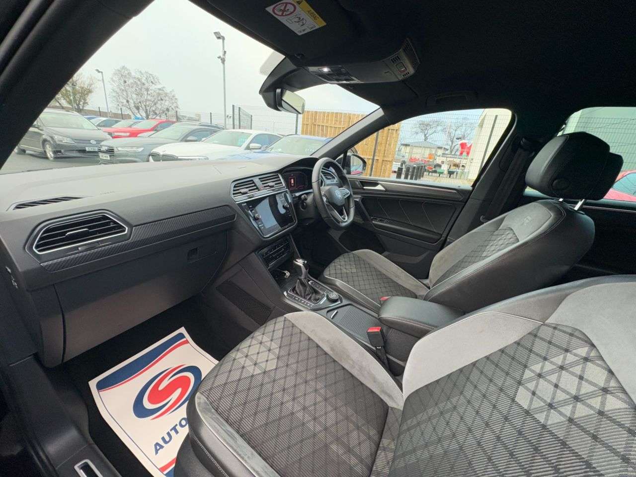 2021 VOLKSWAGEN TIGUAN 2021 VOLKSWAGEN TIGUAN