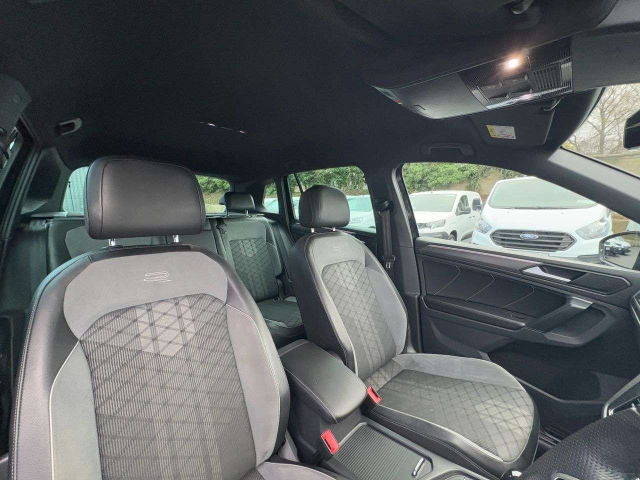 2021 VOLKSWAGEN TIGUAN 2021 VOLKSWAGEN TIGUAN