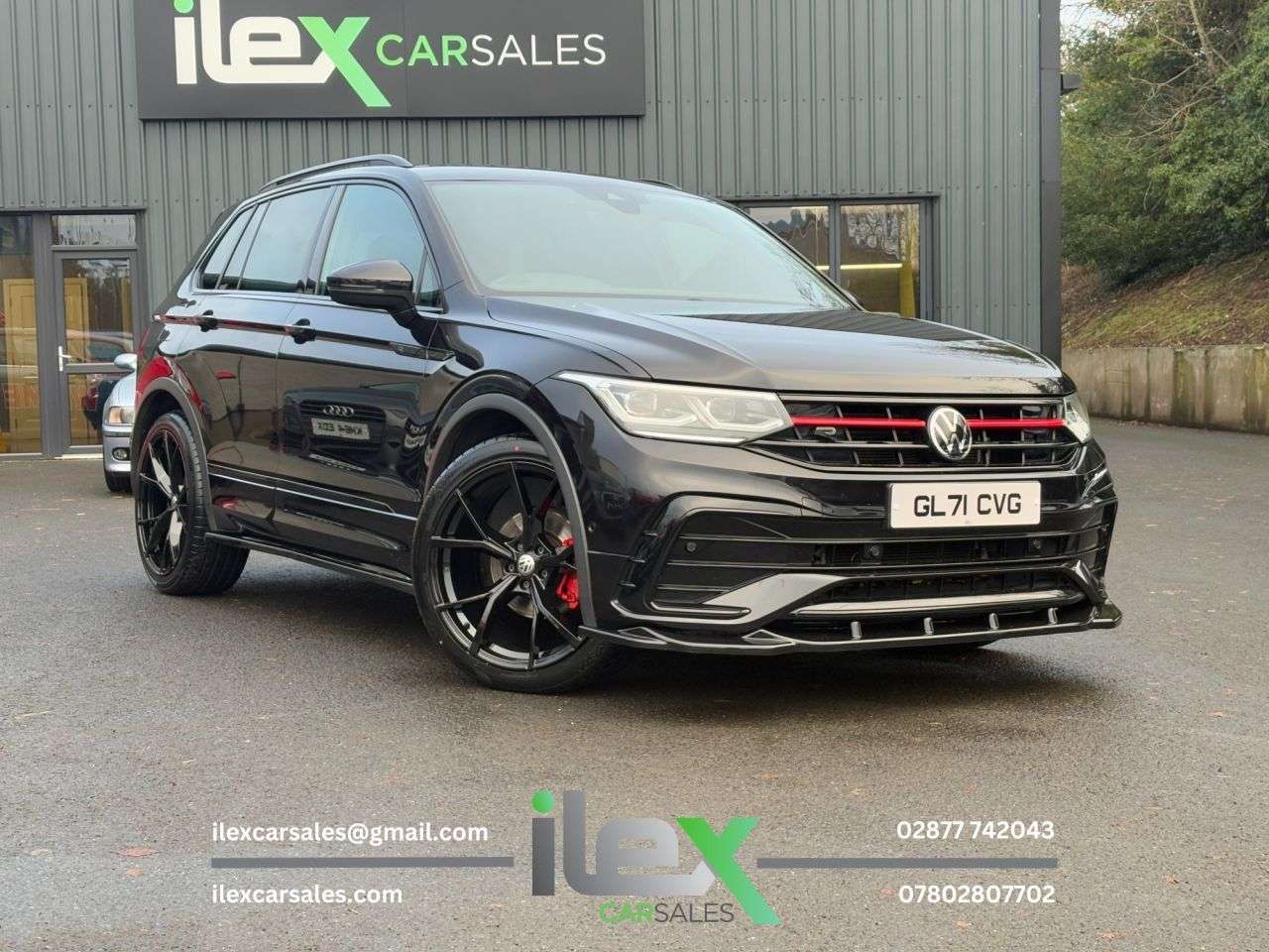 A 2021 VOLKSWAGEN TIGUAN 2.0 TDI R-Line SUV 5dr Diesel DSG 4Motion Euro 6 (s/s) (150 ps) 4Motion A 2021 VOLKSWAGEN TIGUAN 2.0 TDI R-Line SUV 5dr Diesel DSG 4Motion Euro 6 (s/s) (150 ps) 4Motion