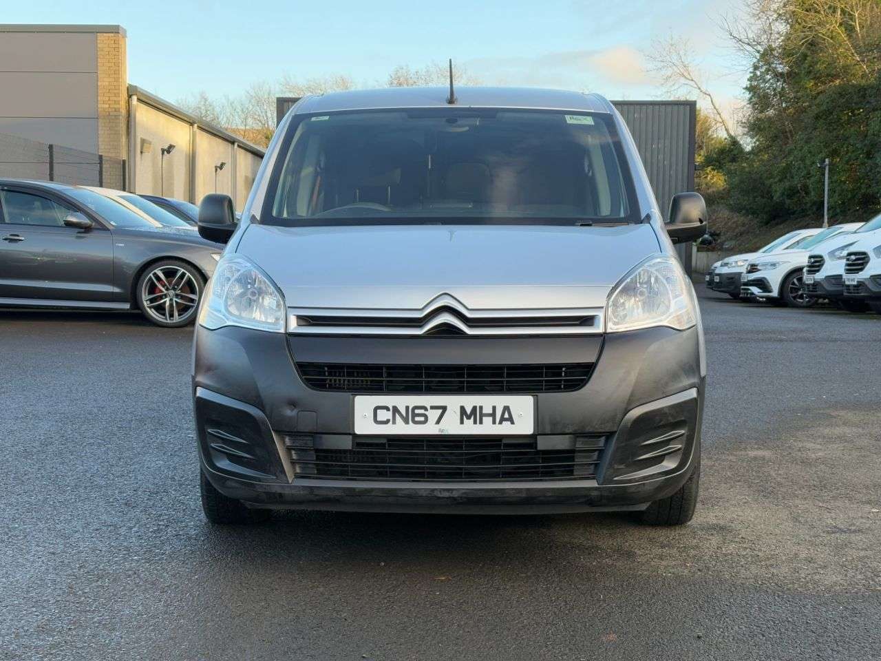 A 2017 CITROEN BERLINGO 1.6 BlueHDi 625 Enterprise Panel Van 5dr Diesel Manual L1 (112 g/km, 75 bhp A 2017 CITROEN BERLINGO 1.6 BlueHDi 625 Enterprise Panel Van 5dr Diesel Manual L1 (112 g/km, 75 bhp