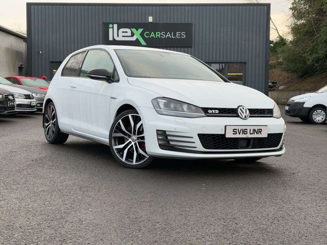 A 2016 VOLKSWAGEN GOLF 2.0 TDI BlueMotion Tech GTD Hatchback 3dr Diesel Manual Euro 6 (s/s) (184 p A 2016 VOLKSWAGEN GOLF 2.0 TDI BlueMotion Tech GTD Hatchback 3dr Diesel Manual Euro 6 (s/s) (184 p