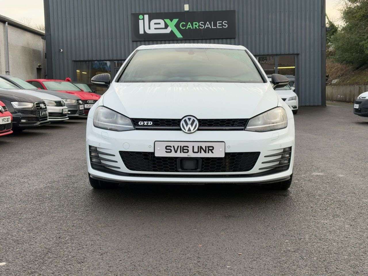 A 2016 VOLKSWAGEN GOLF 2.0 TDI BlueMotion Tech GTD Hatchback 3dr Diesel Manual Euro 6 (s/s) (184 p A 2016 VOLKSWAGEN GOLF 2.0 TDI BlueMotion Tech GTD Hatchback 3dr Diesel Manual Euro 6 (s/s) (184 p