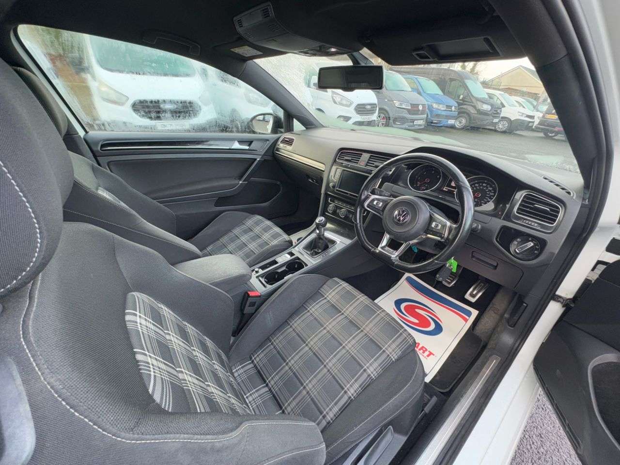 2016 VOLKSWAGEN GOLF 2016 VOLKSWAGEN GOLF