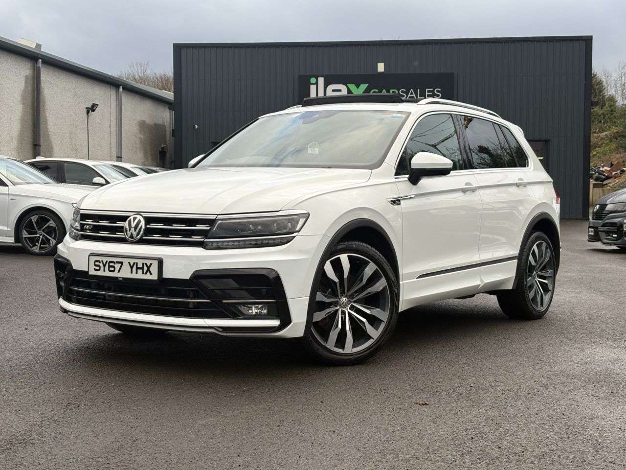 2017 VOLKSWAGEN TIGUAN 2017 VOLKSWAGEN TIGUAN