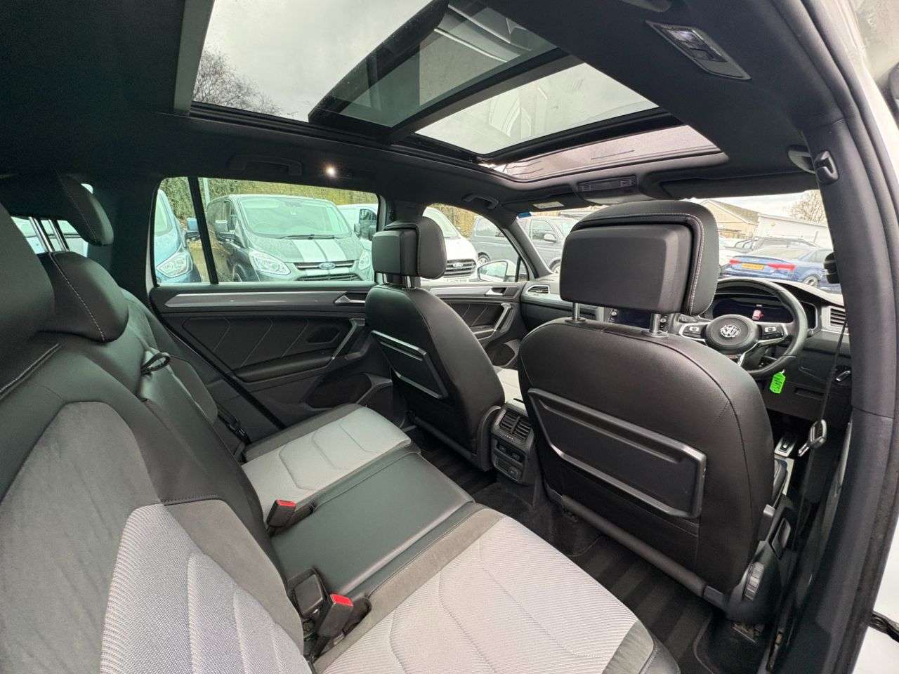 2017 VOLKSWAGEN TIGUAN 2017 VOLKSWAGEN TIGUAN