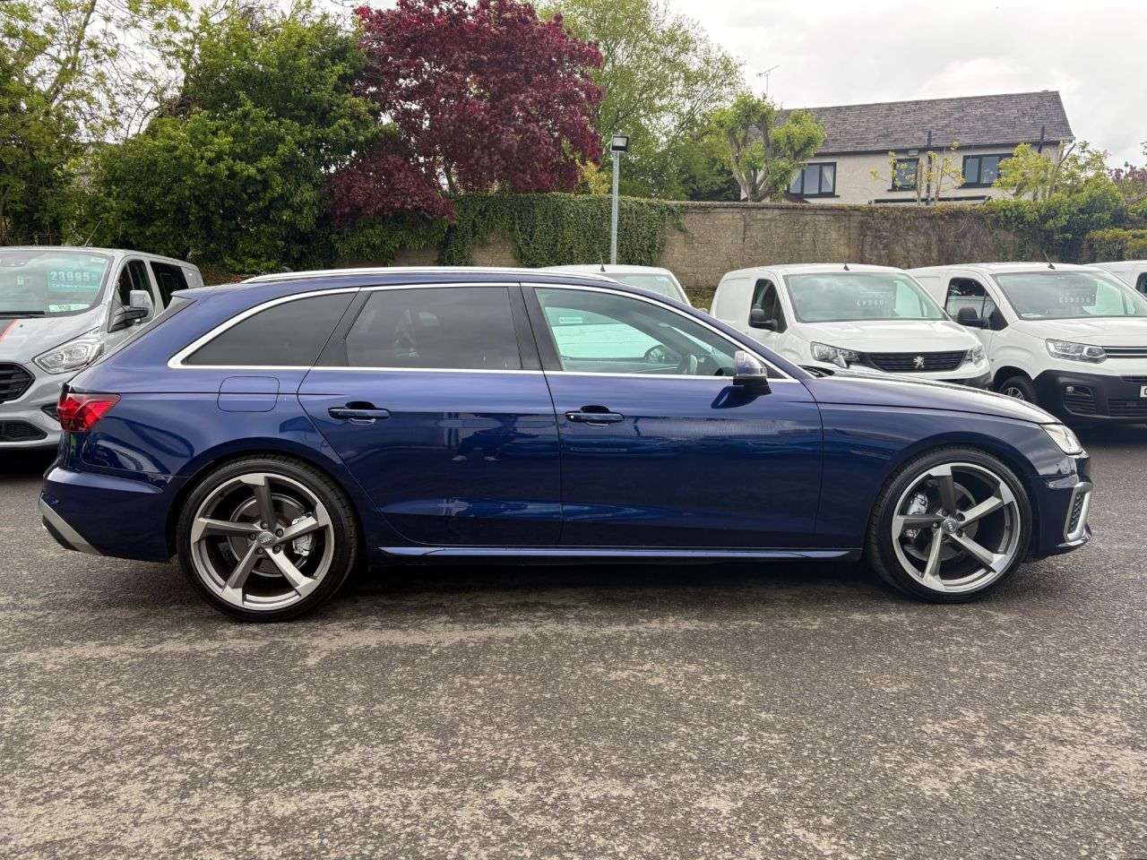 2021 AUDI A4 AVANT 2021 AUDI A4 AVANT