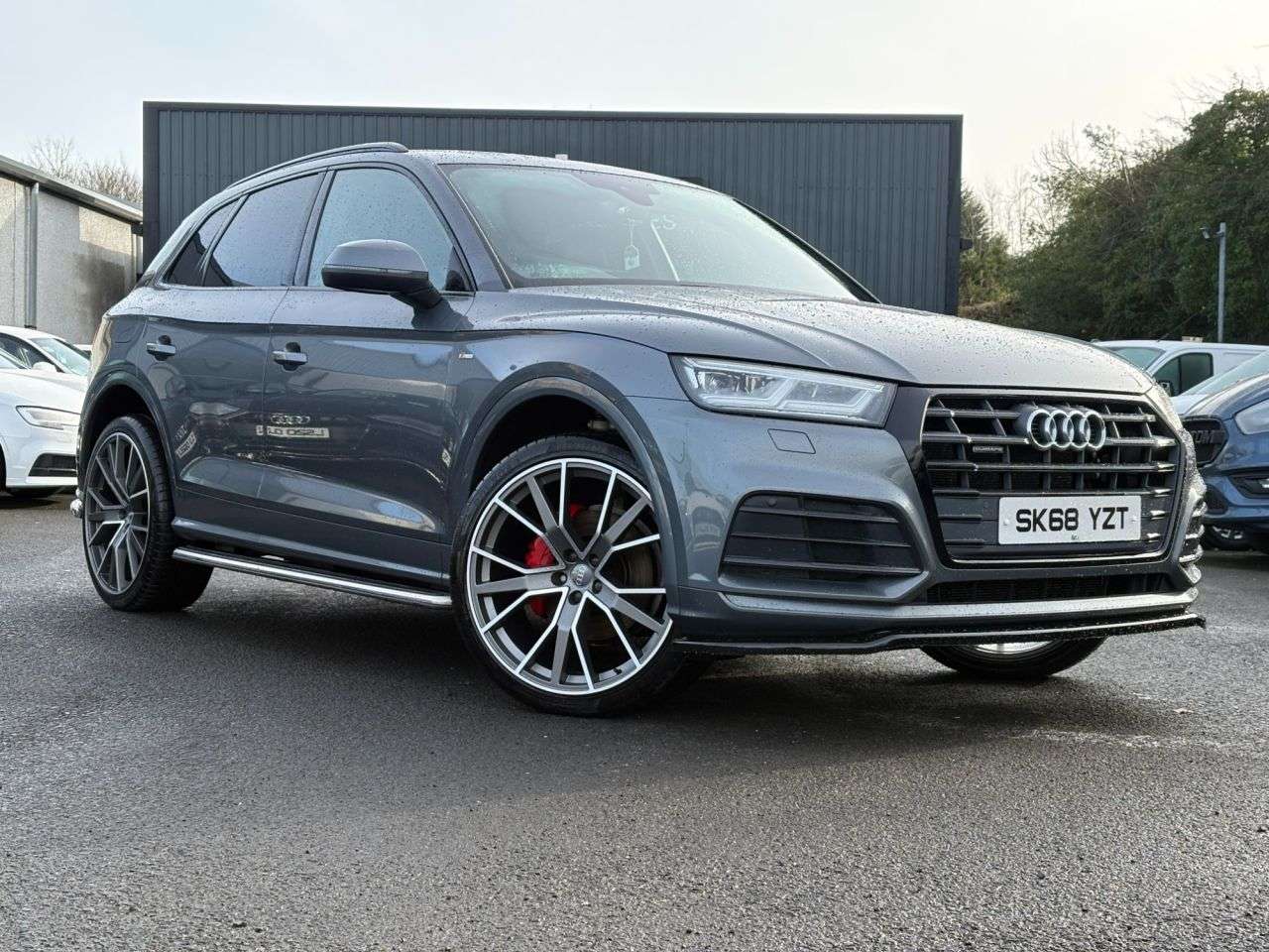 A 2018 AUDI Q5 2.0 TDI 40 S line SUV 5dr Diesel S Tronic quattro Euro 6 (s/s) (190 ps) 190 A 2018 AUDI Q5 2.0 TDI 40 S line SUV 5dr Diesel S Tronic quattro Euro 6 (s/s) (190 ps) 190