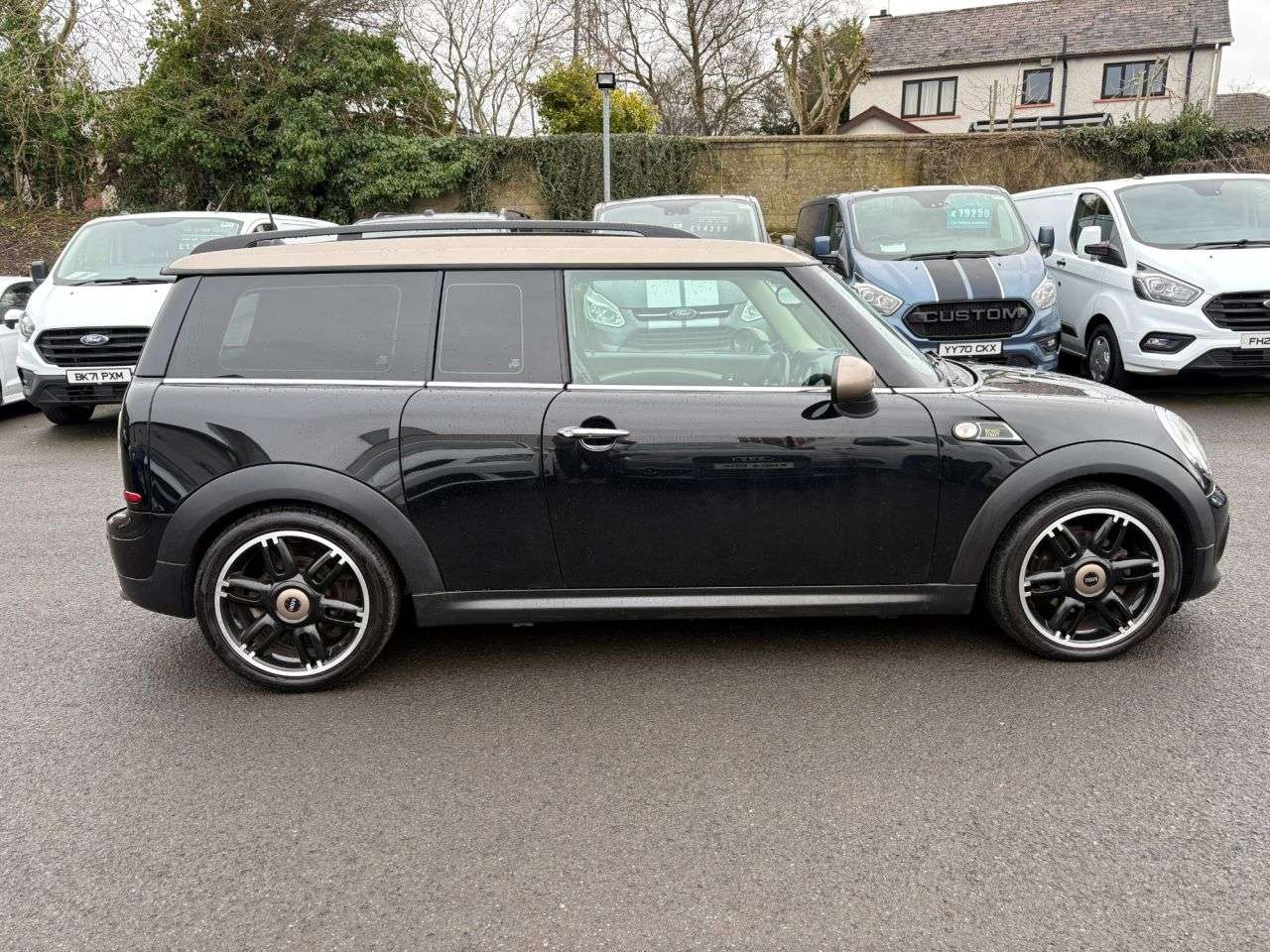 2013 MINI CLUBMAN 2013 MINI CLUBMAN