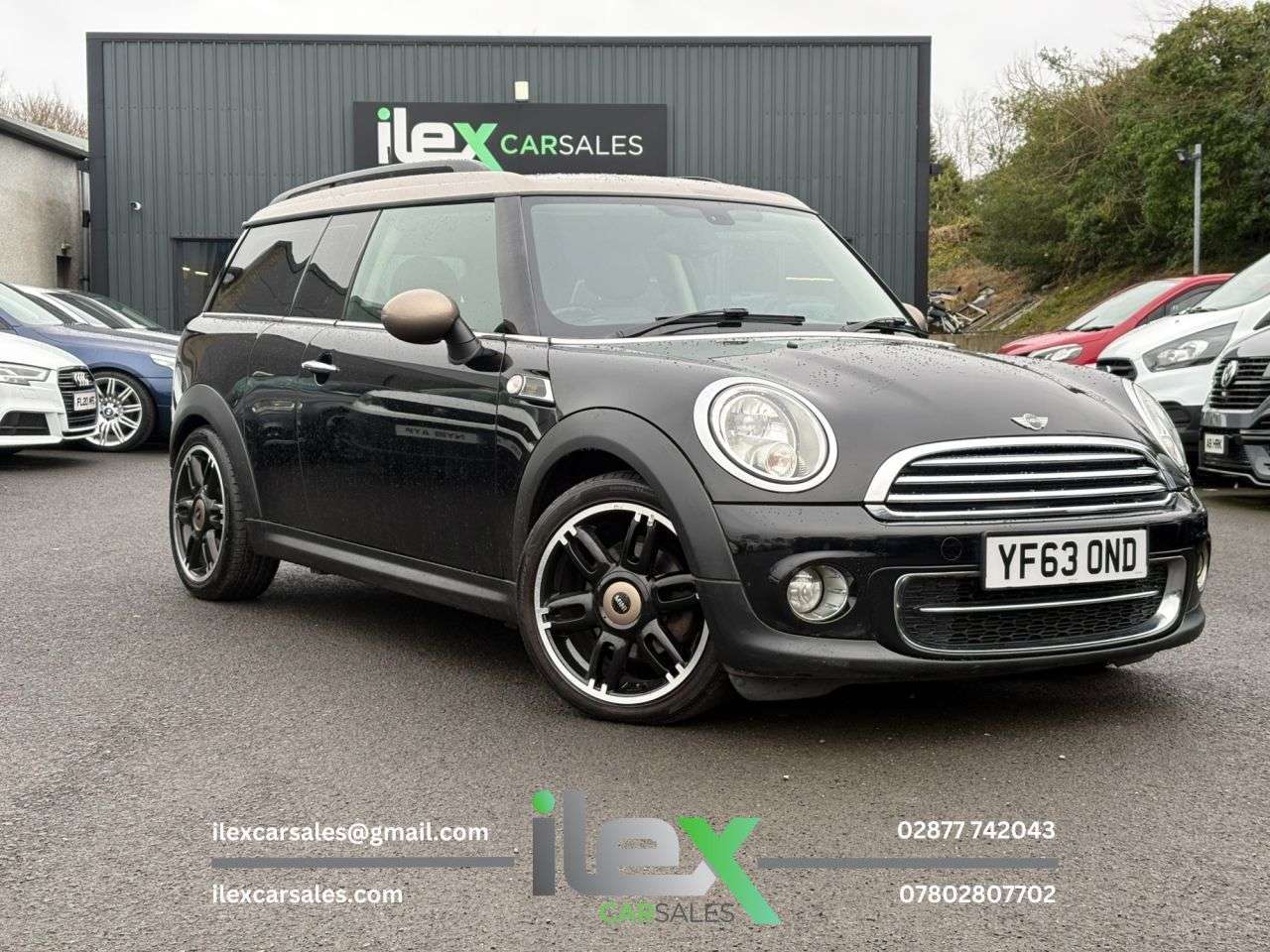 A 2013 MINI CLUBMAN 1.6 Cooper D Bond Street Estate 5dr Diesel Manual Euro 5 (s/s) (112 ps) Coo A 2013 MINI CLUBMAN 1.6 Cooper D Bond Street Estate 5dr Diesel Manual Euro 5 (s/s) (112 ps) Coo