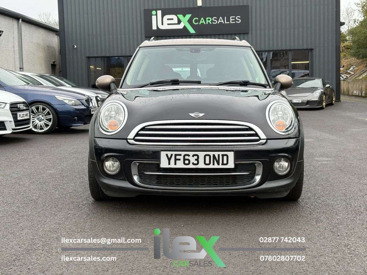 A 2013 MINI CLUBMAN 1.6 Cooper D Bond Street Estate 5dr Diesel Manual Euro 5 (s/s) (112 ps) Coo A 2013 MINI CLUBMAN 1.6 Cooper D Bond Street Estate 5dr Diesel Manual Euro 5 (s/s) (112 ps) Coo