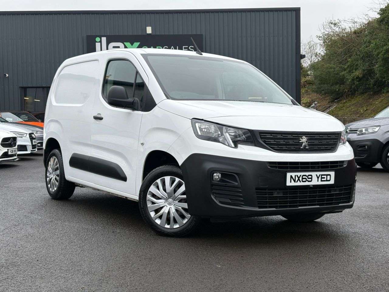 A 2019 PEUGEOT PARTNER 1.5 BlueHDi 1000 Professional Standard Panel Van 5dr Diesel Manual SWB Euro A 2019 PEUGEOT PARTNER 1.5 BlueHDi 1000 Professional Standard Panel Van 5dr Diesel Manual SWB Euro