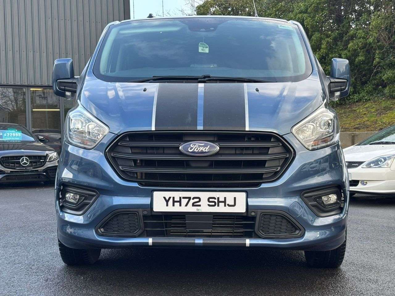 A 2022 FORD TRANSIT CUSTOM 2.0 320 EcoBlue Sport Crew Van Double Cab 5dr Diesel Auto L1 H1 Euro 6 (s/s A 2022 FORD TRANSIT CUSTOM 2.0 320 EcoBlue Sport Crew Van Double Cab 5dr Diesel Auto L1 H1 Euro 6 (s/s