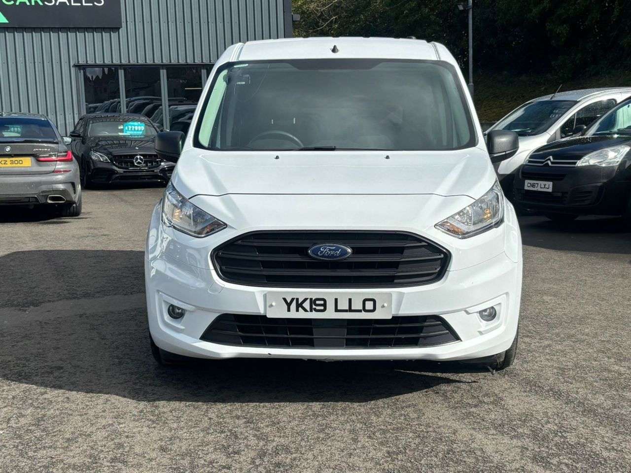 A 2019 FORD TRANSIT CONNECT 1.5 200 EcoBlue Trend Panel Van 5dr Diesel Manual L1 Euro 6 (s/s) (100 ps) A 2019 FORD TRANSIT CONNECT 1.5 200 EcoBlue Trend Panel Van 5dr Diesel Manual L1 Euro 6 (s/s) (100 ps)