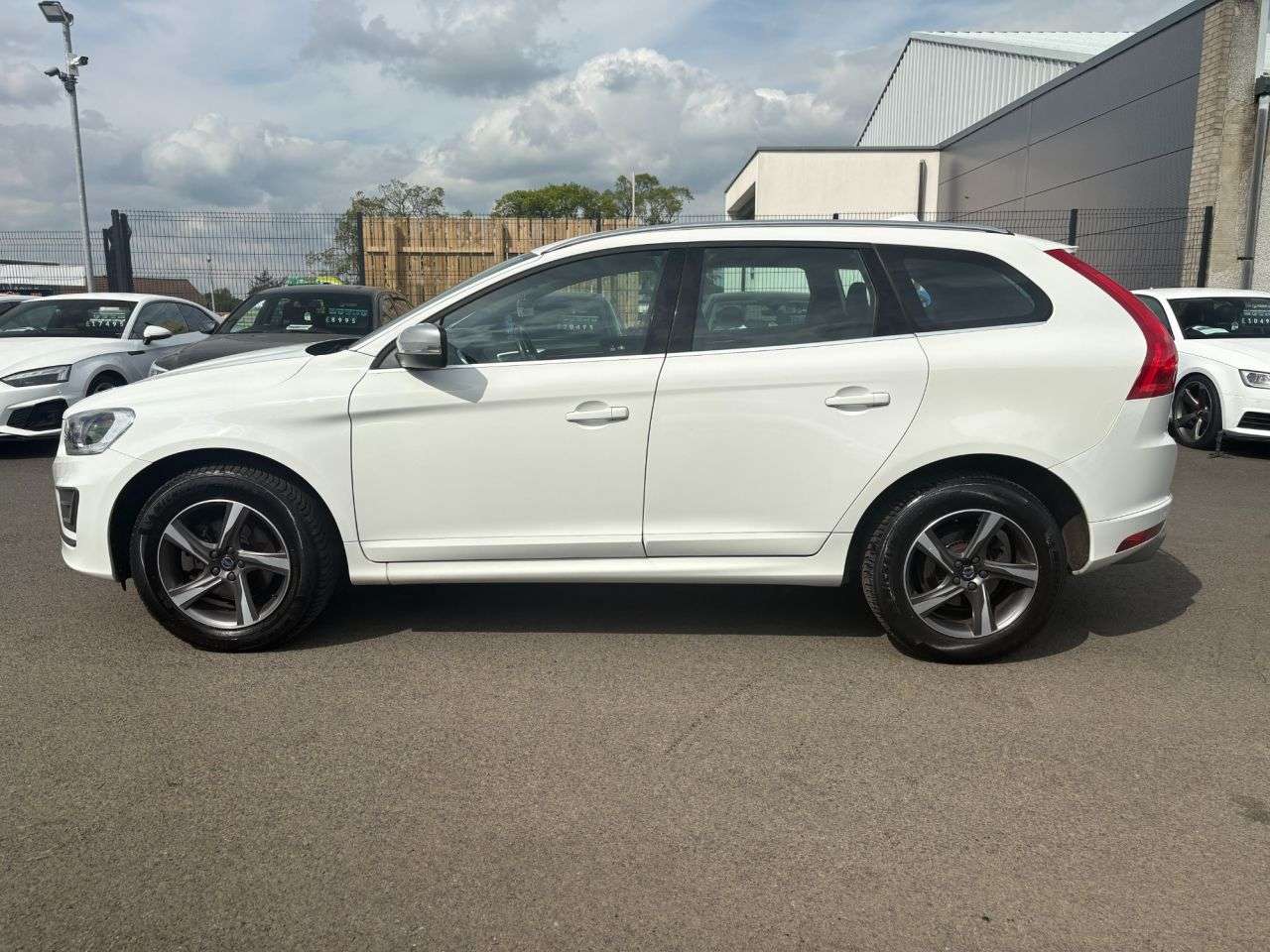 2015 VOLVO XC60 2015 VOLVO XC60