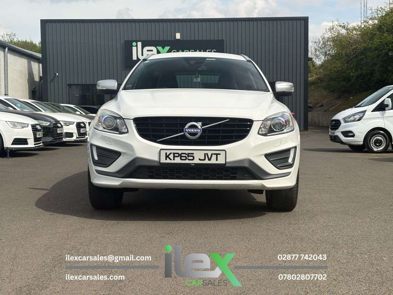 A 2015 VOLVO XC60 2.4 D4 R-Design Lux Nav SUV 5dr Diesel Auto AWD Euro 6 (s/s) (190 ps) AWD | A 2015 VOLVO XC60 2.4 D4 R-Design Lux Nav SUV 5dr Diesel Auto AWD Euro 6 (s/s) (190 ps) AWD |