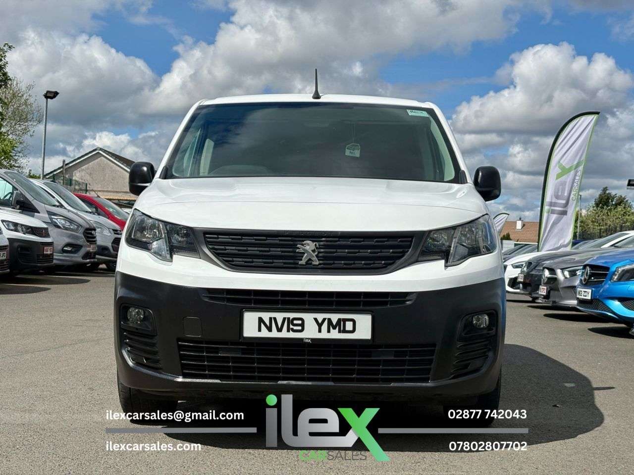 A 2019 PEUGEOT PARTNER 1.6 BlueHDi 1000 Grip Standard Panel Van 5dr Diesel Manual SWB Euro 6 (s/s) A 2019 PEUGEOT PARTNER 1.6 BlueHDi 1000 Grip Standard Panel Van 5dr Diesel Manual SWB Euro 6 (s/s)