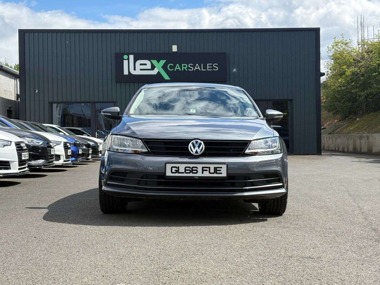 A 2016 VOLKSWAGEN JETTA 2.0 TDI BlueMotion Tech S Saloon 4dr Diesel Manual Euro 6 (s/s) (110 ps) 2. A 2016 VOLKSWAGEN JETTA 2.0 TDI BlueMotion Tech S Saloon 4dr Diesel Manual Euro 6 (s/s) (110 ps) 2.