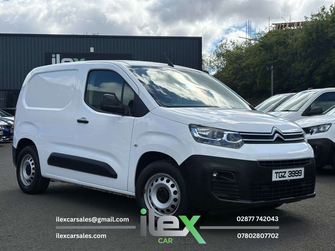 A 2020 CITROEN BERLINGO 1.5 BlueHDi 1000 Worker M Panel Van 5dr Diesel Manual SWB Euro 6 (s/s) (100 A 2020 CITROEN BERLINGO 1.5 BlueHDi 1000 Worker M Panel Van 5dr Diesel Manual SWB Euro 6 (s/s) (100