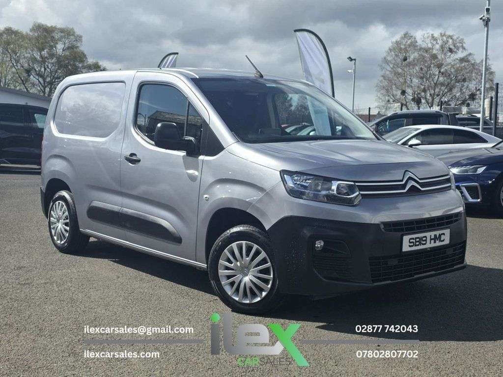 A 2019 CITROEN BERLINGO 1.6 BlueHDi 650 Enterprise M Panel Van 5dr Diesel Manual SWB Euro 6 (75 ps) A 2019 CITROEN BERLINGO 1.6 BlueHDi 650 Enterprise M Panel Van 5dr Diesel Manual SWB Euro 6 (75 ps)