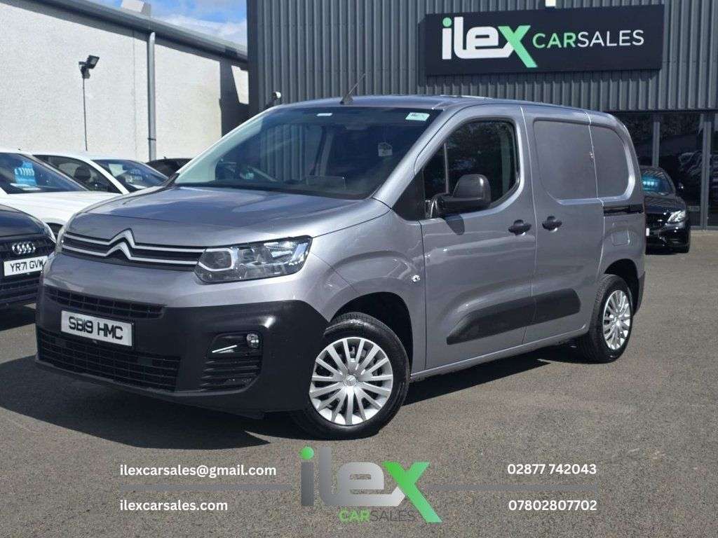 A 2019 CITROEN BERLINGO 1.6 BlueHDi 650 Enterprise M Panel Van 5dr Diesel Manual SWB Euro 6 (75 ps) A 2019 CITROEN BERLINGO 1.6 BlueHDi 650 Enterprise M Panel Van 5dr Diesel Manual SWB Euro 6 (75 ps)