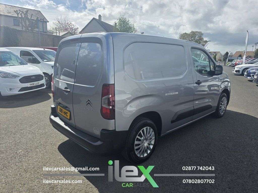 A 2019 CITROEN BERLINGO 1.6 BlueHDi 650 Enterprise M Panel Van 5dr Diesel Manual SWB Euro 6 (75 ps) A 2019 CITROEN BERLINGO 1.6 BlueHDi 650 Enterprise M Panel Van 5dr Diesel Manual SWB Euro 6 (75 ps)