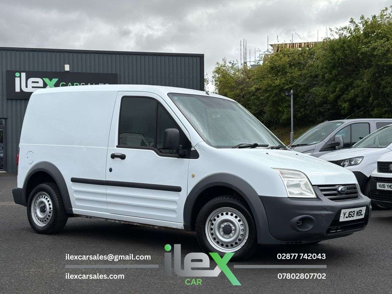 A 2013 FORD TRANSIT CONNECT 1.8 TDCi T200 Panel Van 4dr Diesel Manual L1 H1 DPF (159 g/km, 74 bhp) Low A 2013 FORD TRANSIT CONNECT 1.8 TDCi T200 Panel Van 4dr Diesel Manual L1 H1 DPF (159 g/km, 74 bhp) Low