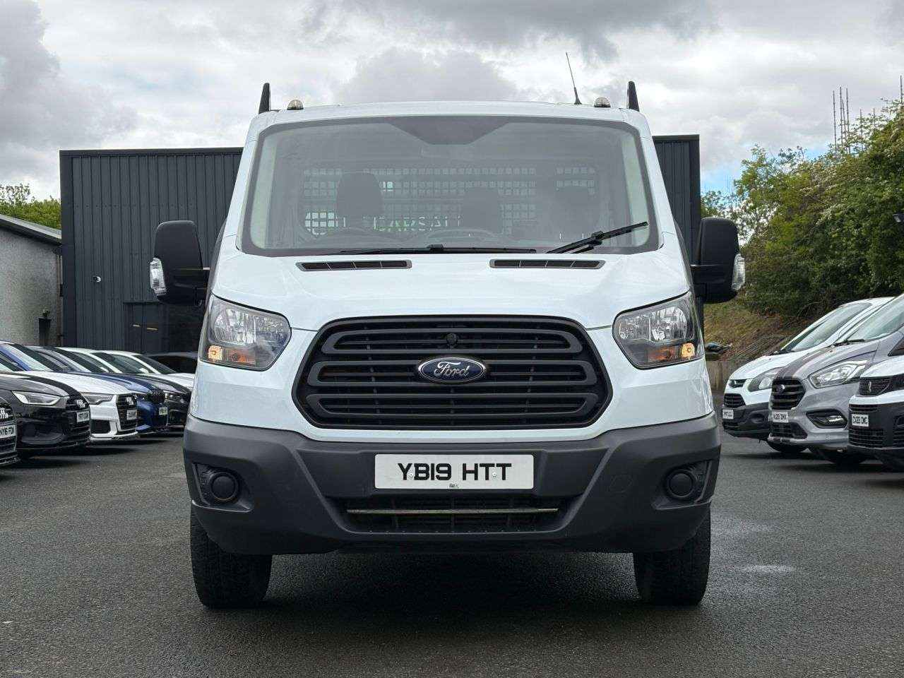 A 2019 FORD TRANSIT 2.0 310 EcoBlue Chassis Cab 2dr Diesel Manual RWD L1 H1 Euro 6 (105 ps) NO A 2019 FORD TRANSIT 2.0 310 EcoBlue Chassis Cab 2dr Diesel Manual RWD L1 H1 Euro 6 (105 ps) NO