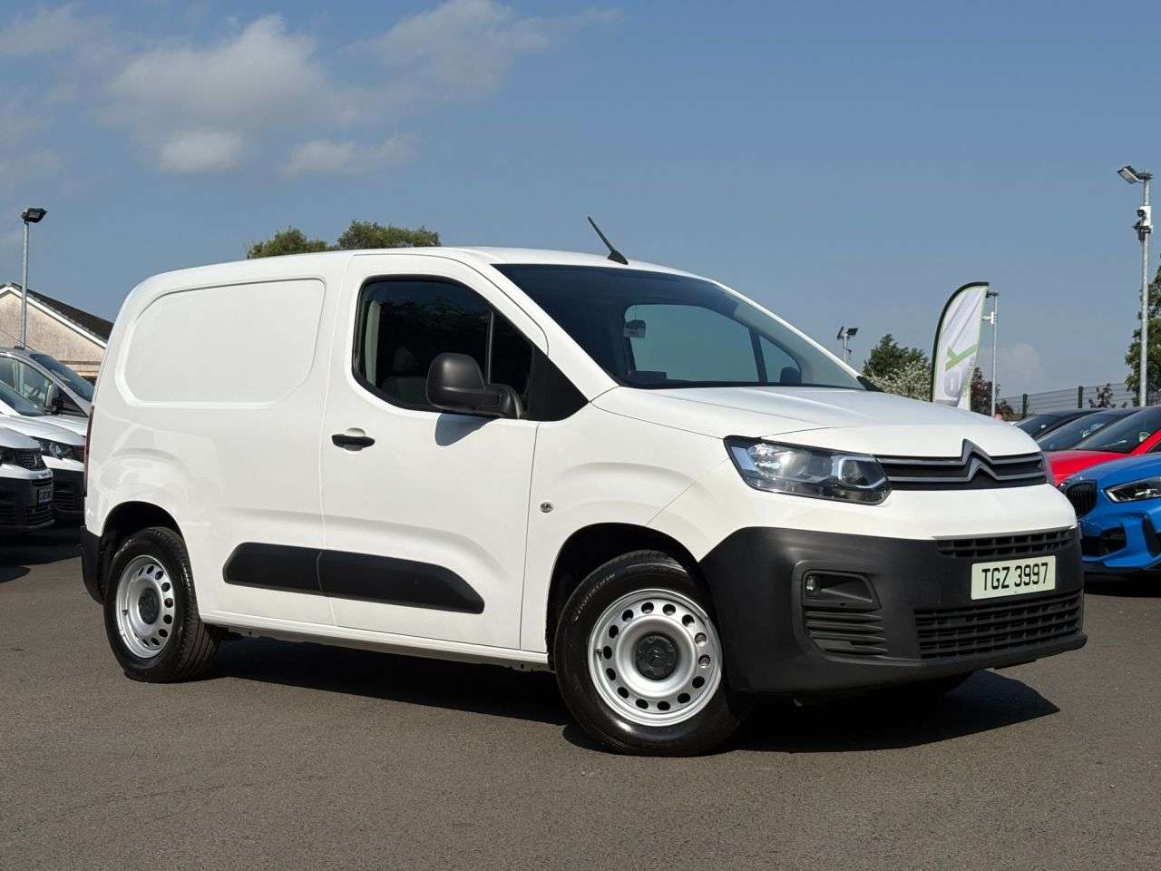 A 2020 CITROEN BERLINGO 1.5 BlueHDi 1000 Worker M Panel Van 5dr Diesel Manual SWB Euro 6 (s/s) (100 A 2020 CITROEN BERLINGO 1.5 BlueHDi 1000 Worker M Panel Van 5dr Diesel Manual SWB Euro 6 (s/s) (100