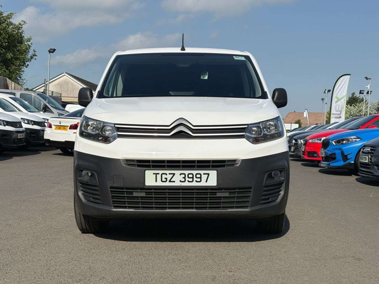A 2020 CITROEN BERLINGO 1.5 BlueHDi 1000 Worker M Panel Van 5dr Diesel Manual SWB Euro 6 (s/s) (100 A 2020 CITROEN BERLINGO 1.5 BlueHDi 1000 Worker M Panel Van 5dr Diesel Manual SWB Euro 6 (s/s) (100
