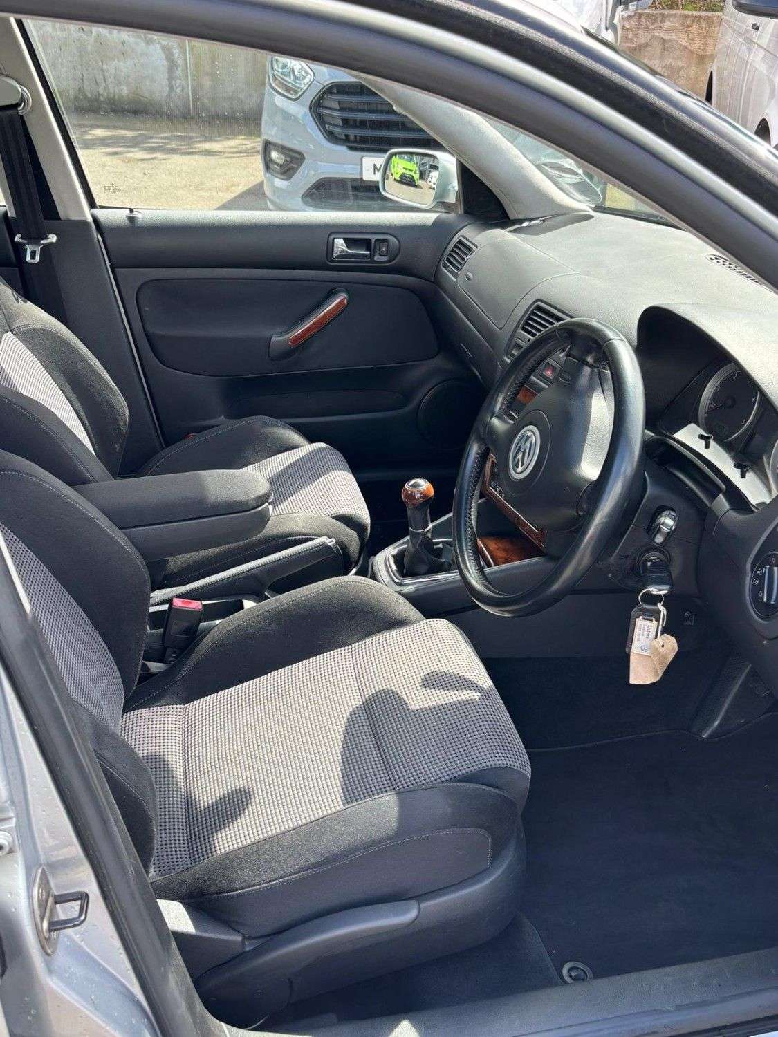 2004 VOLKSWAGEN BORA 2004 VOLKSWAGEN BORA