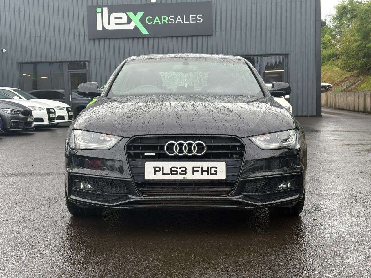A 2013 AUDI A4 2.0 TDI Black Edition Saloon 4dr Diesel Manual quattro Euro 5 (s/s) (177 ps A 2013 AUDI A4 2.0 TDI Black Edition Saloon 4dr Diesel Manual quattro Euro 5 (s/s) (177 ps
