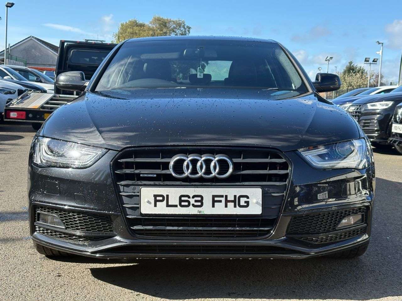 A 2013 AUDI A4 2.0 TDI Black Edition Saloon 4dr Diesel Manual quattro Euro 5 (s/s) (177 ps A 2013 AUDI A4 2.0 TDI Black Edition Saloon 4dr Diesel Manual quattro Euro 5 (s/s) (177 ps