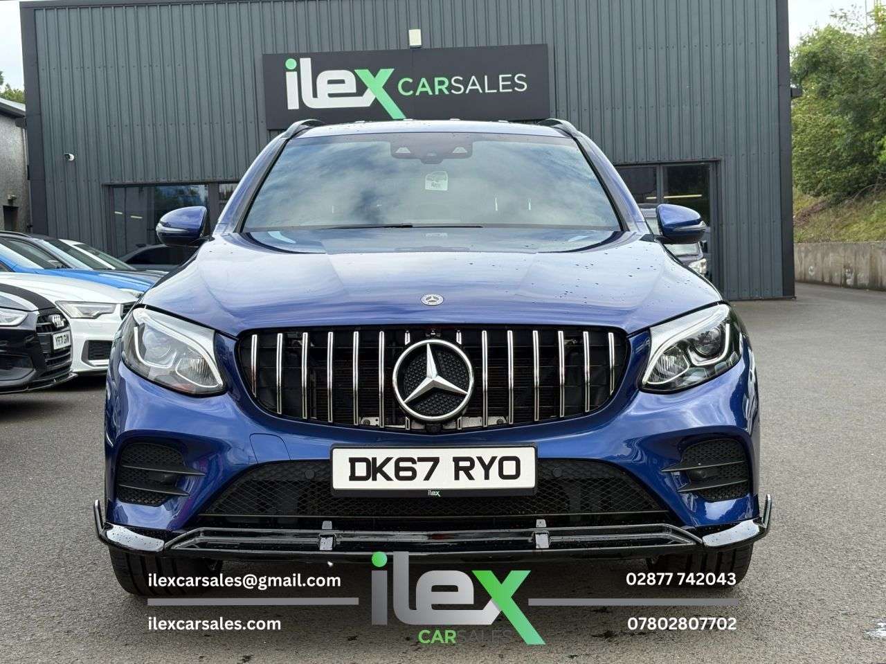 A 2017 MERCEDES-BENZ GLC 2.1 GLC220d AMG Line SUV 5dr Diesel G-Tronic 4MATIC Euro 6 (s/s) (170 ps) 4 A 2017 MERCEDES-BENZ GLC 2.1 GLC220d AMG Line SUV 5dr Diesel G-Tronic 4MATIC Euro 6 (s/s) (170 ps) 4