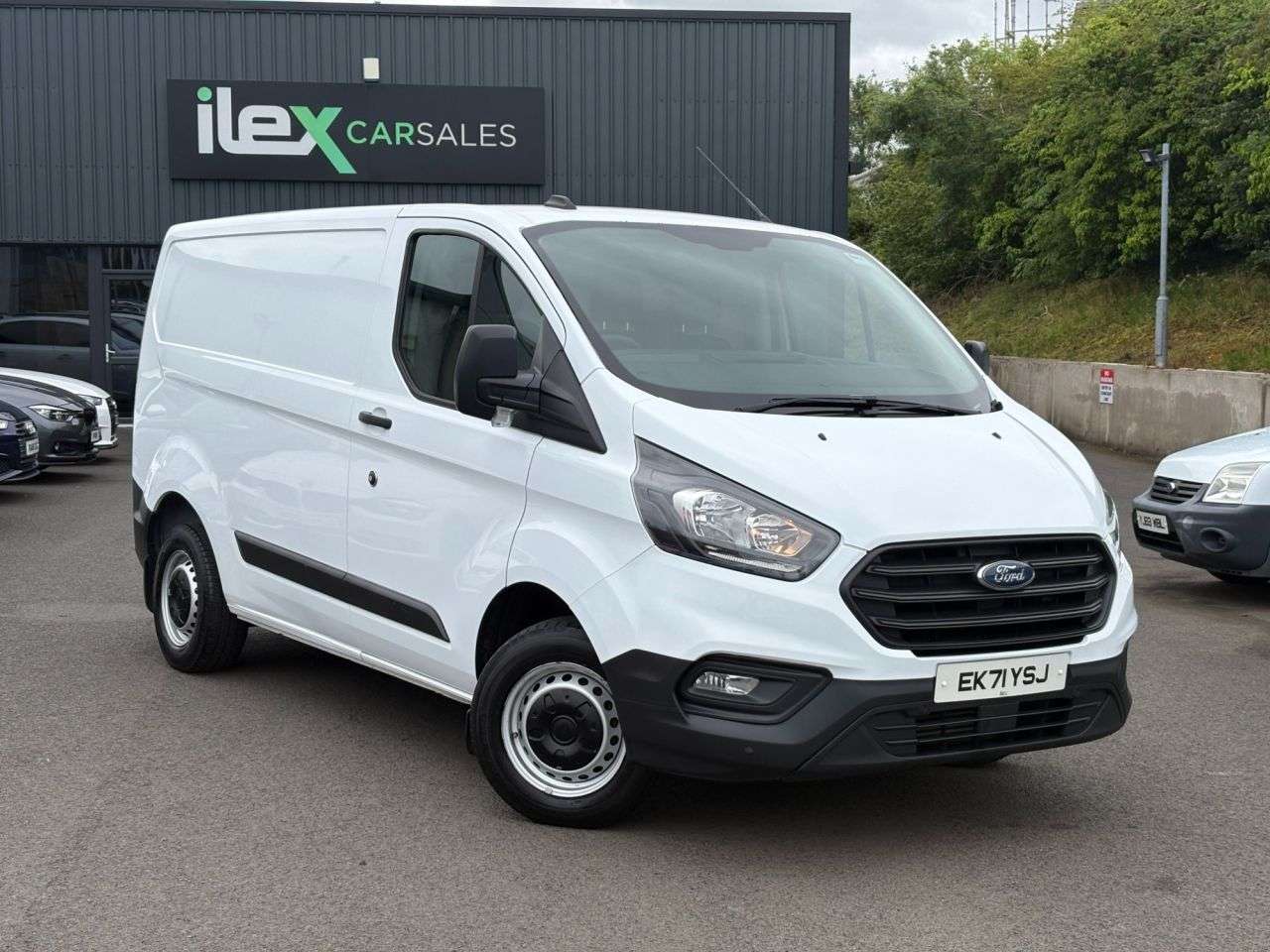 A 2021 FORD TRANSIT CUSTOM 2.0 300 EcoBlue Leader Panel Van 5dr Diesel Manual L1 H1 Euro 6 (s/s) (105 A 2021 FORD TRANSIT CUSTOM 2.0 300 EcoBlue Leader Panel Van 5dr Diesel Manual L1 H1 Euro 6 (s/s) (105