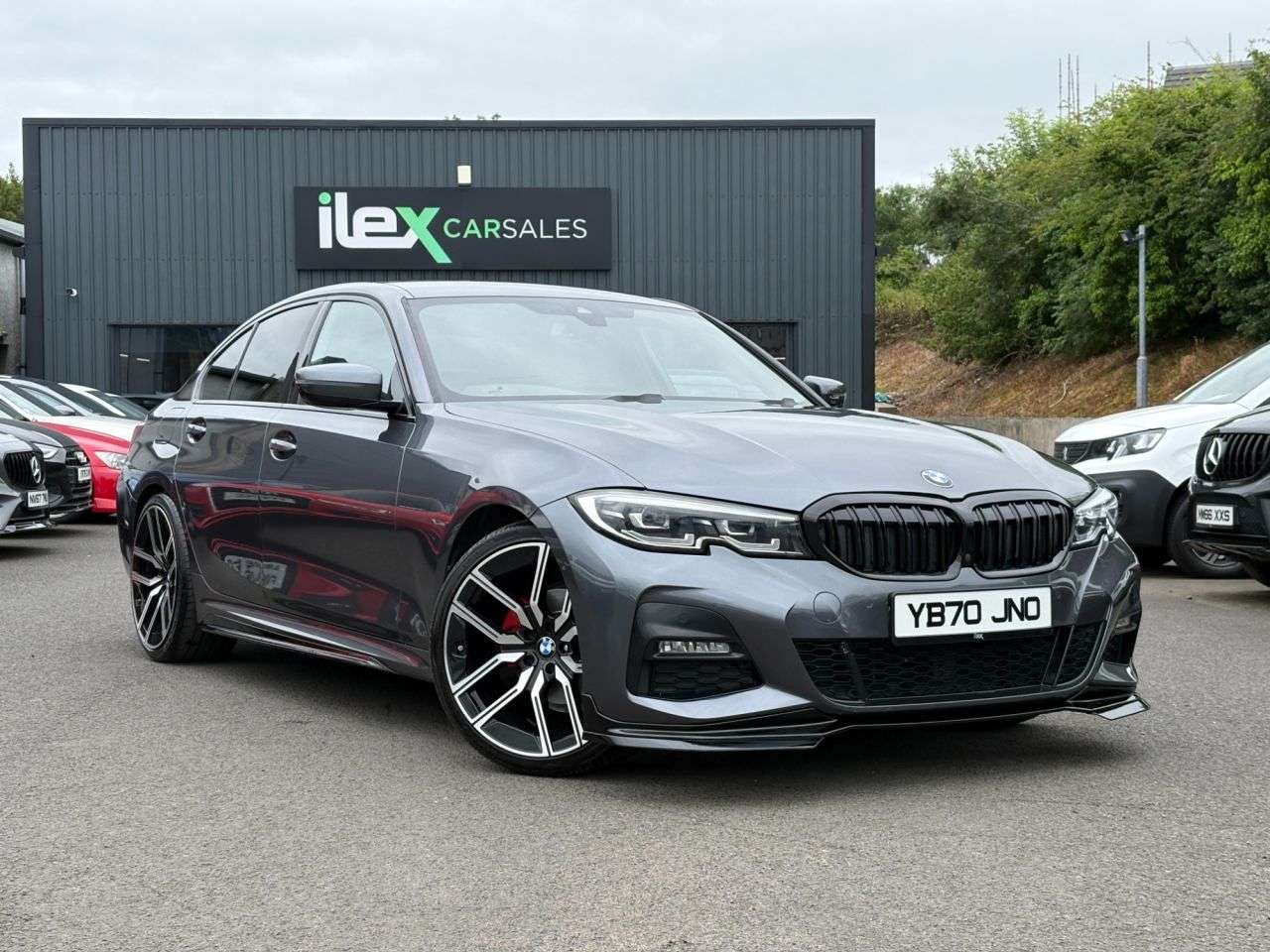 A 2020 BMW 3 SERIES 2.0 320d MHT M Sport Saloon 4dr Diesel Hybrid Auto Euro 6 (s/s) (190 ps) Au A 2020 BMW 3 SERIES 2.0 320d MHT M Sport Saloon 4dr Diesel Hybrid Auto Euro 6 (s/s) (190 ps) Au