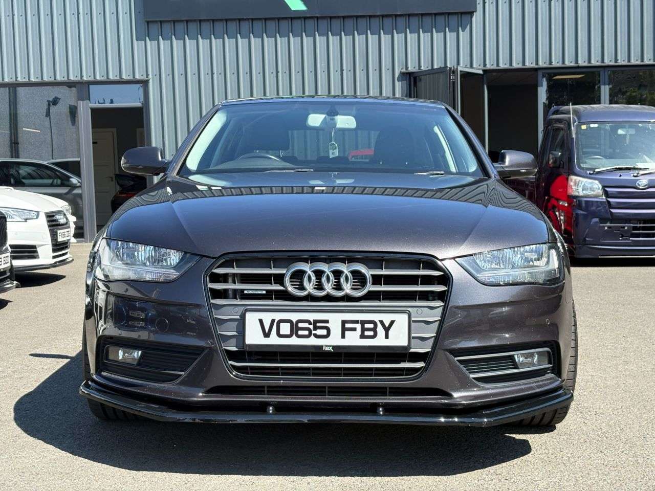 A 2015 AUDI A4 2.0 TDI SE Technik Saloon 4dr Diesel Manual quattro Euro 5 (s/s) (177 ps) q A 2015 AUDI A4 2.0 TDI SE Technik Saloon 4dr Diesel Manual quattro Euro 5 (s/s) (177 ps) q