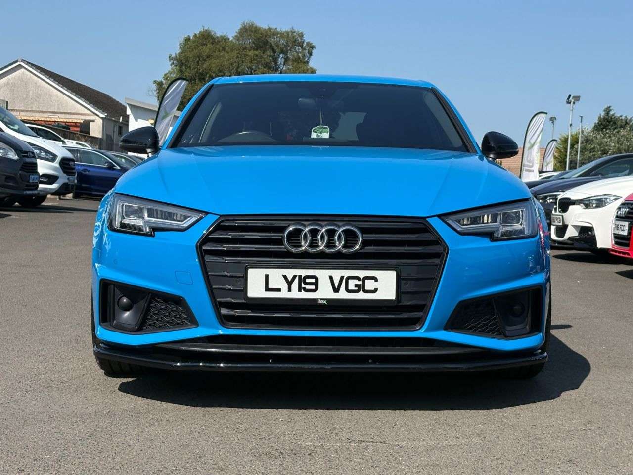 A 2019 AUDI A4 2.0 TDI 40 Black Edition Saloon 4dr Diesel S Tronic Euro 6 (s/s) (190 ps) 1 A 2019 AUDI A4 2.0 TDI 40 Black Edition Saloon 4dr Diesel S Tronic Euro 6 (s/s) (190 ps) 1