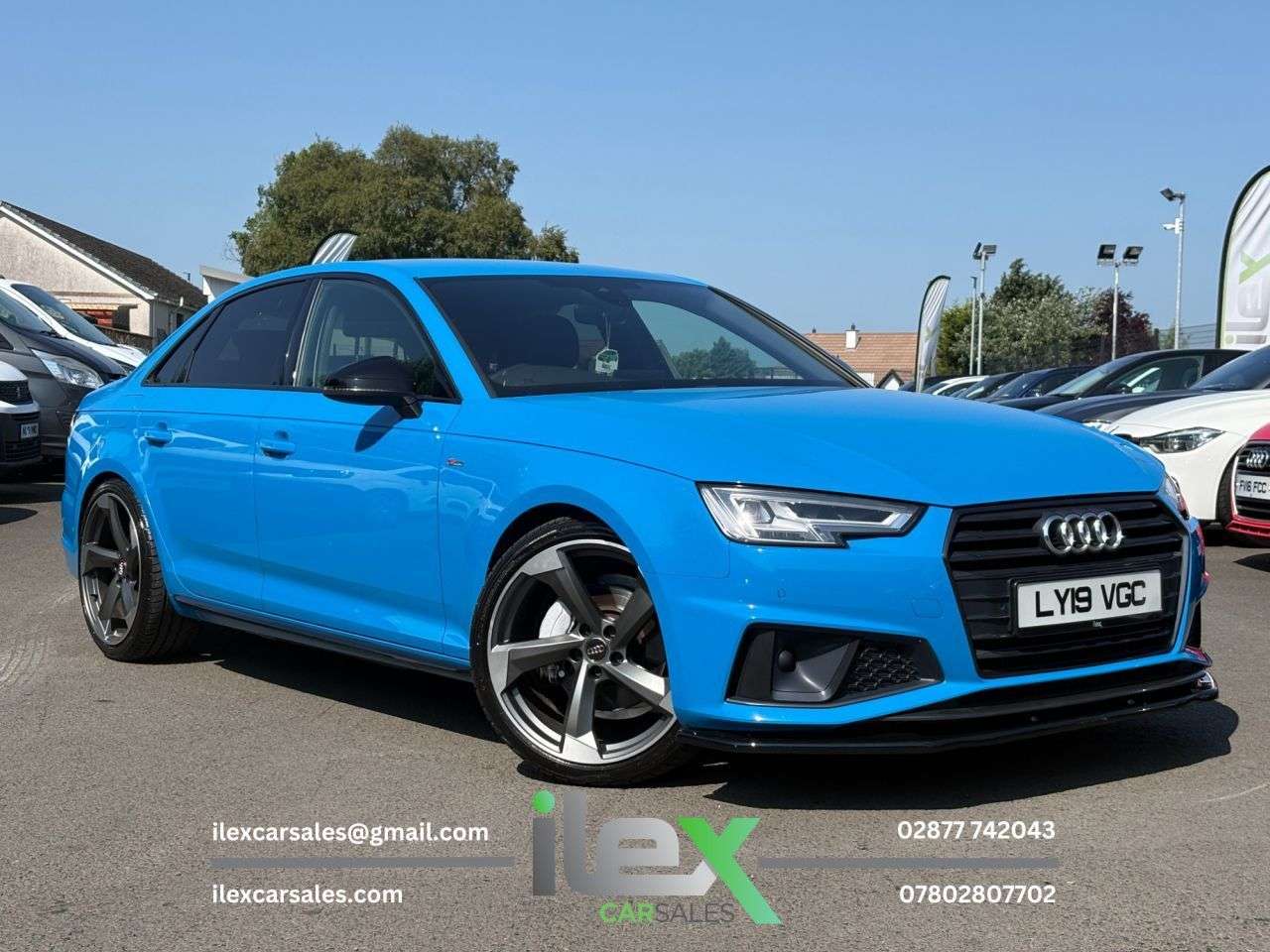 A 2019 AUDI A4 2.0 TDI 40 Black Edition Saloon 4dr Diesel S Tronic Euro 6 (s/s) (190 ps) 1 A 2019 AUDI A4 2.0 TDI 40 Black Edition Saloon 4dr Diesel S Tronic Euro 6 (s/s) (190 ps) 1