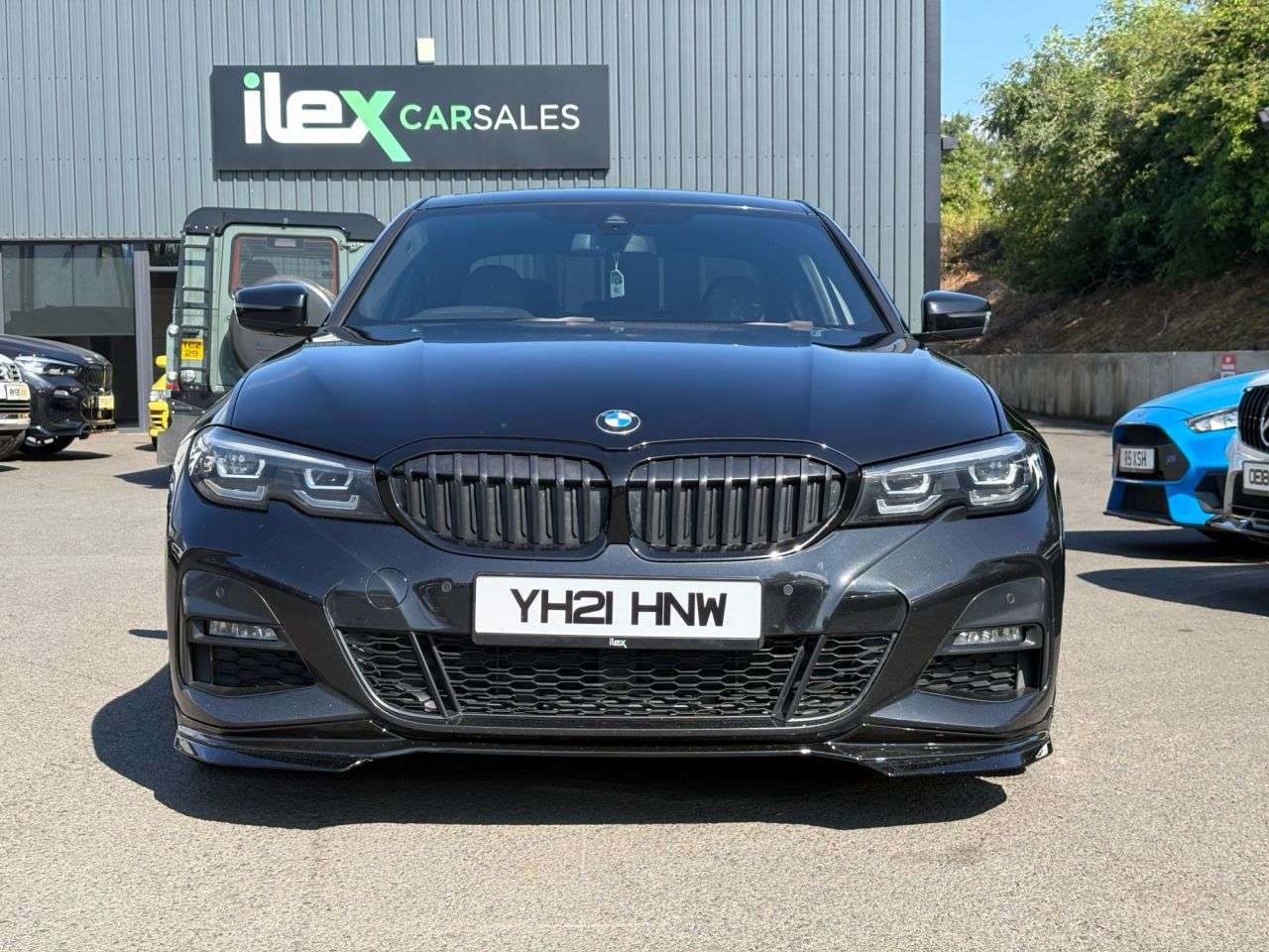 A 2021 BMW 3 SERIES 2.0 318d MHT M Sport Saloon 4dr Diesel Hybrid Auto Euro 6 (s/s) (150 ps) Au A 2021 BMW 3 SERIES 2.0 318d MHT M Sport Saloon 4dr Diesel Hybrid Auto Euro 6 (s/s) (150 ps) Au